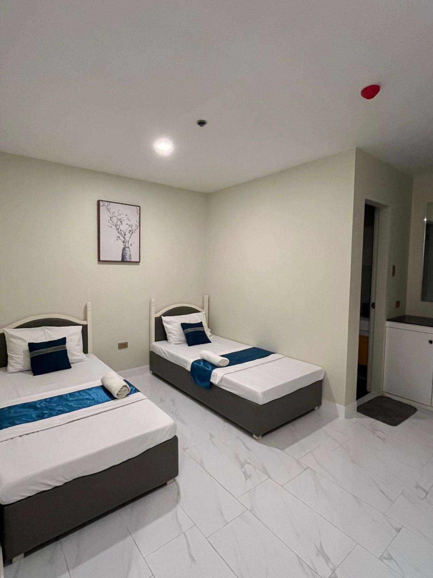 אילוילו 717 Residences מראה חיצוני תמונה