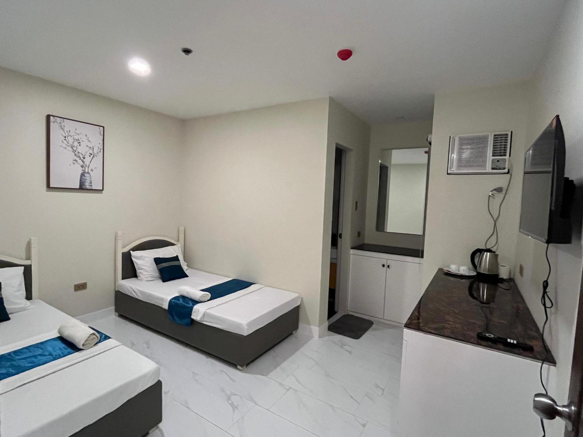 אילוילו 717 Residences מראה חיצוני תמונה